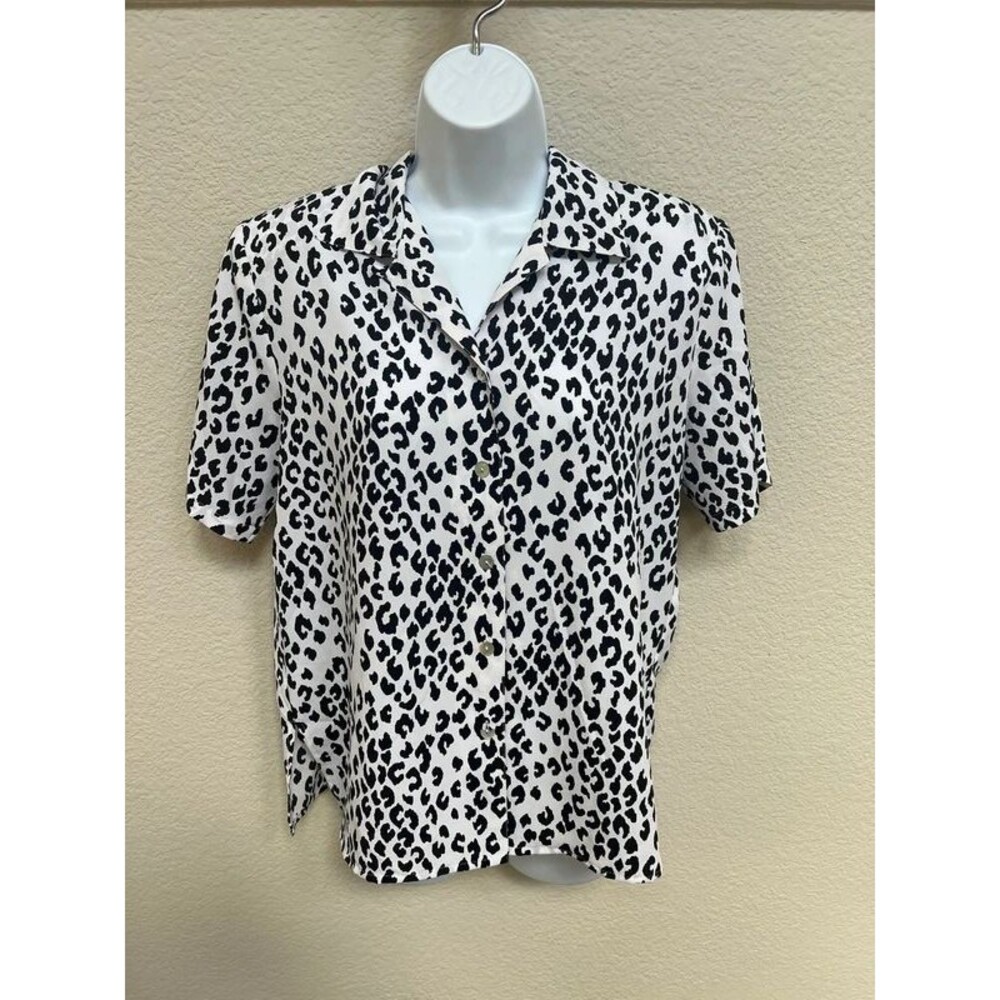 Impressions vintage black and white leopard print button up blouse size small